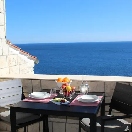 Апартаменты Kiki's Haven By Kristonia Хвар