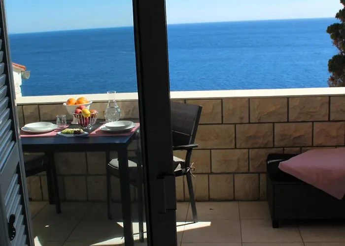 Kiki's Haven By Kristonia Appartamento Hvar Town