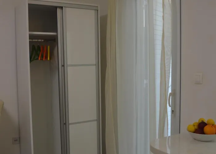 Kiki's Haven By Kristonia * Hvar Town